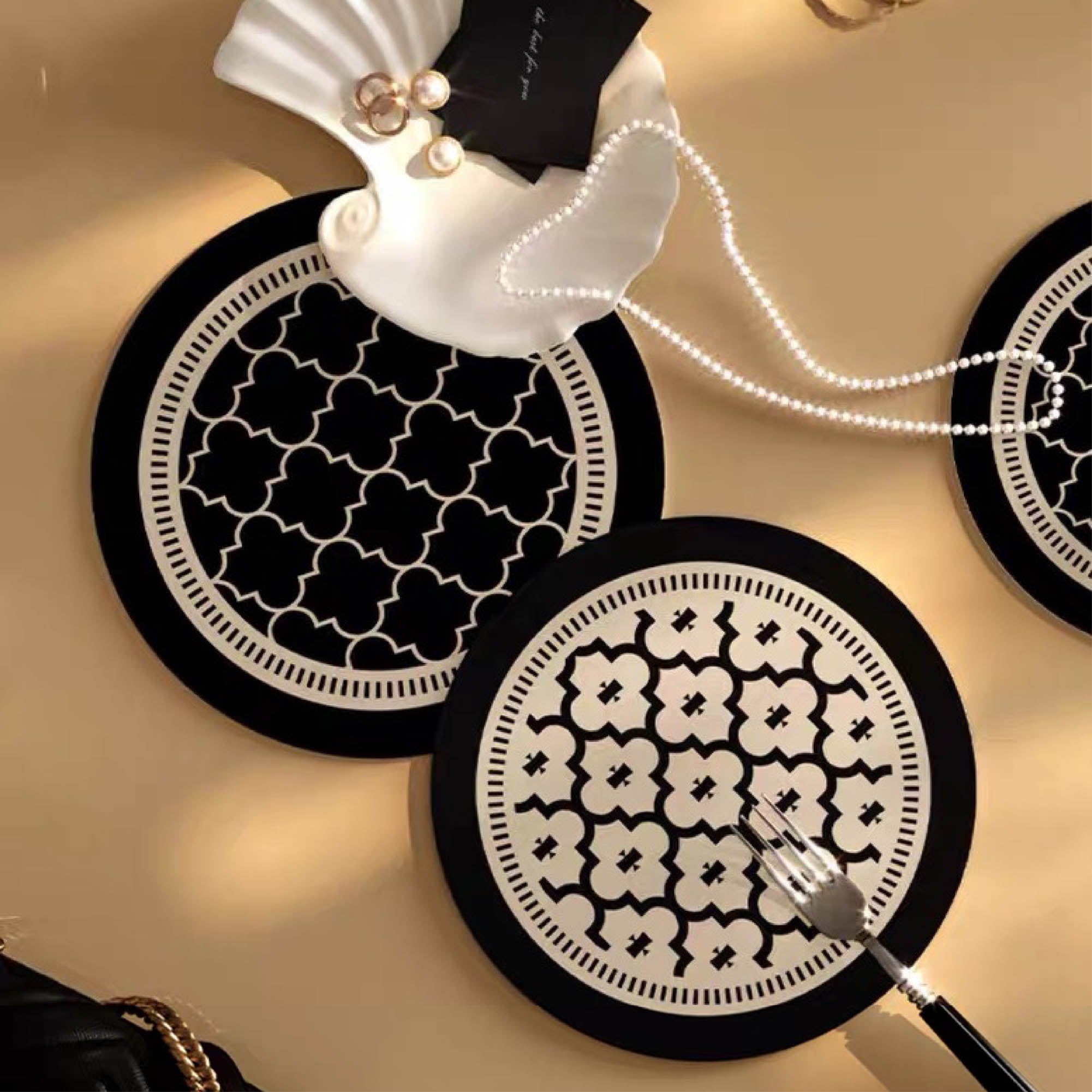 Medieval Classic Tile Patterned Trivet