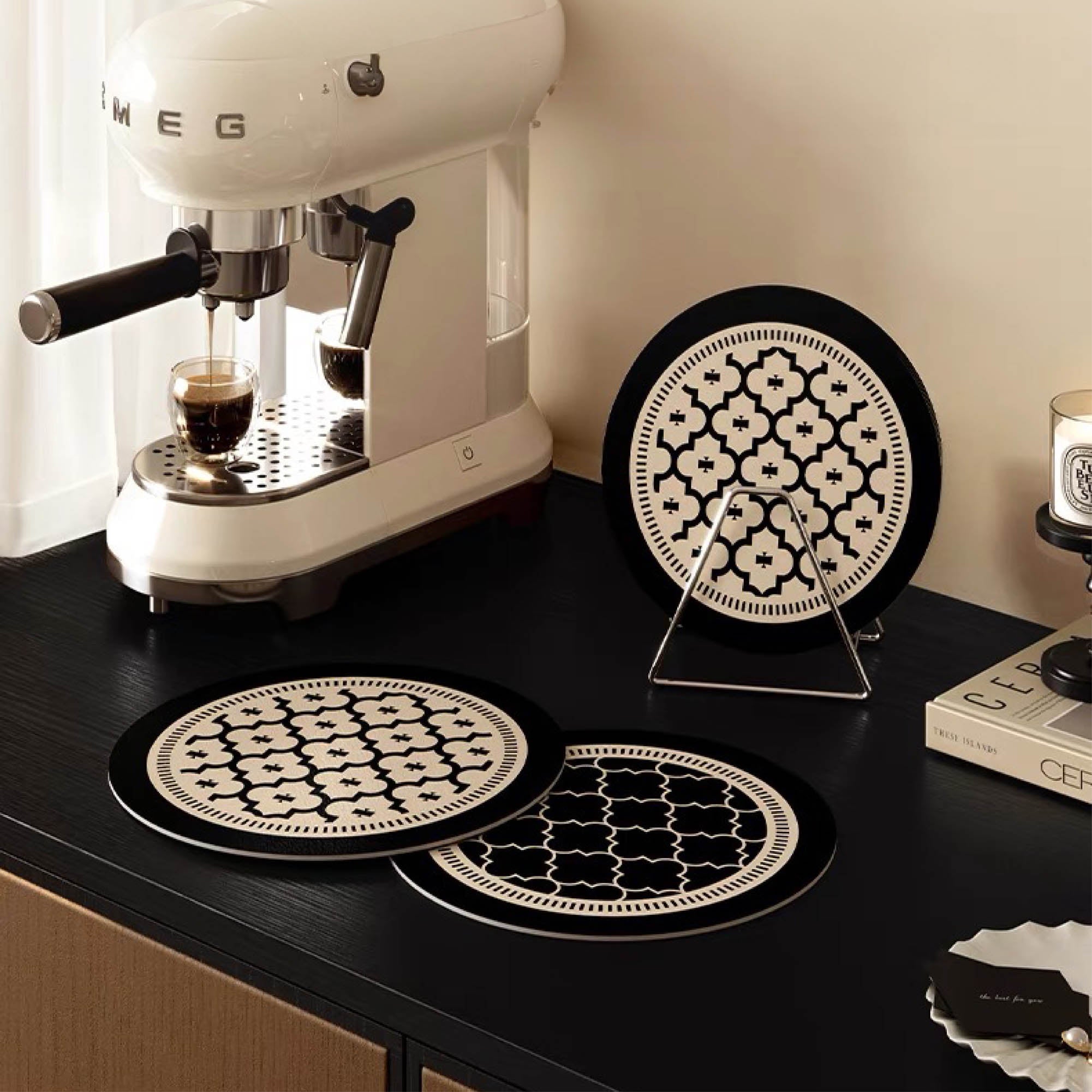 Medieval Classic Tile Patterned Trivet