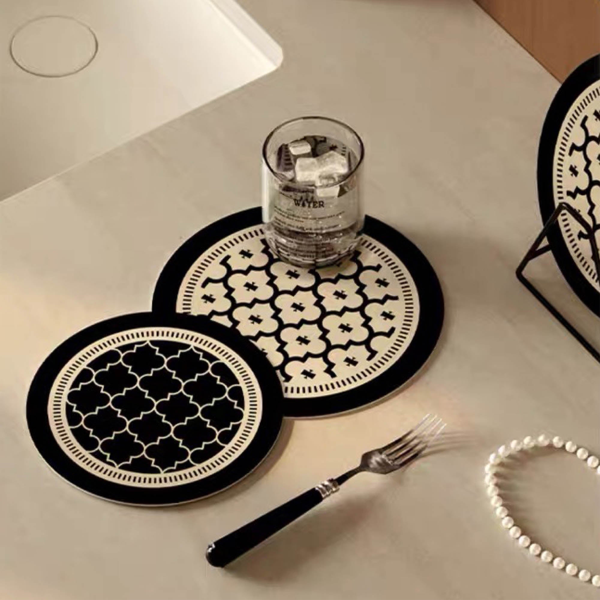 Medieval Classic Tile Patterned Trivet