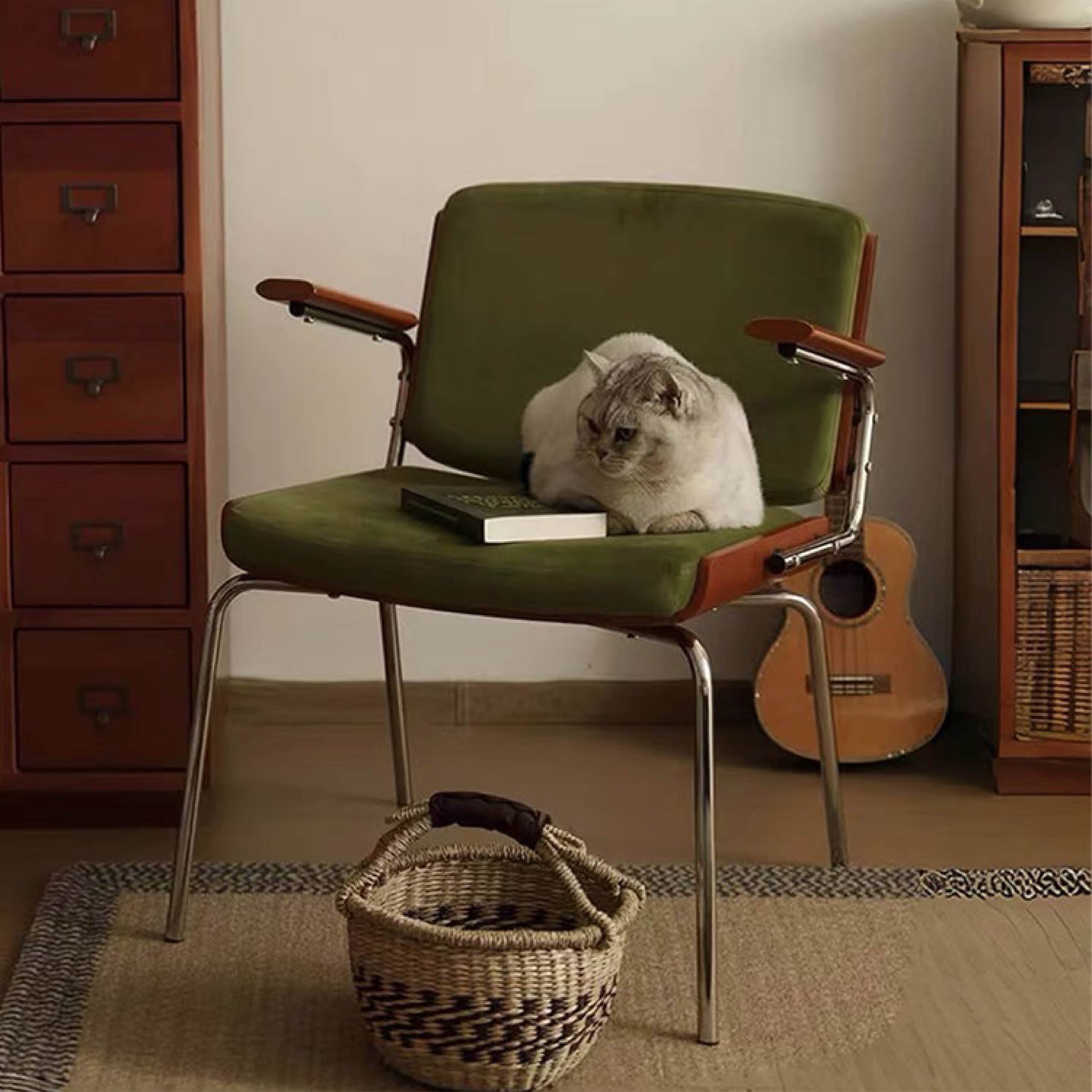 BILLY Dining Chair