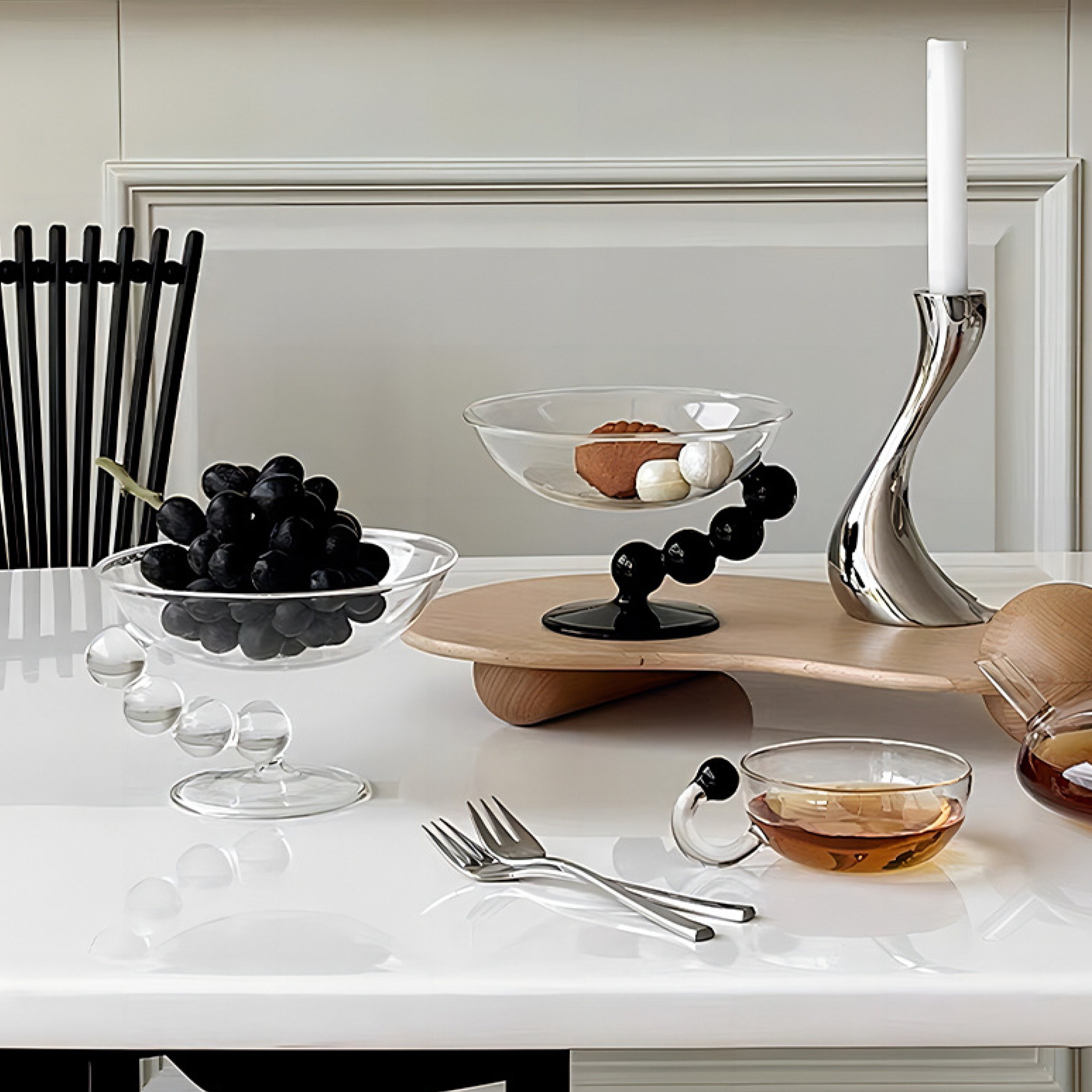 Glass Bowl with Black Curved Pearl Stem