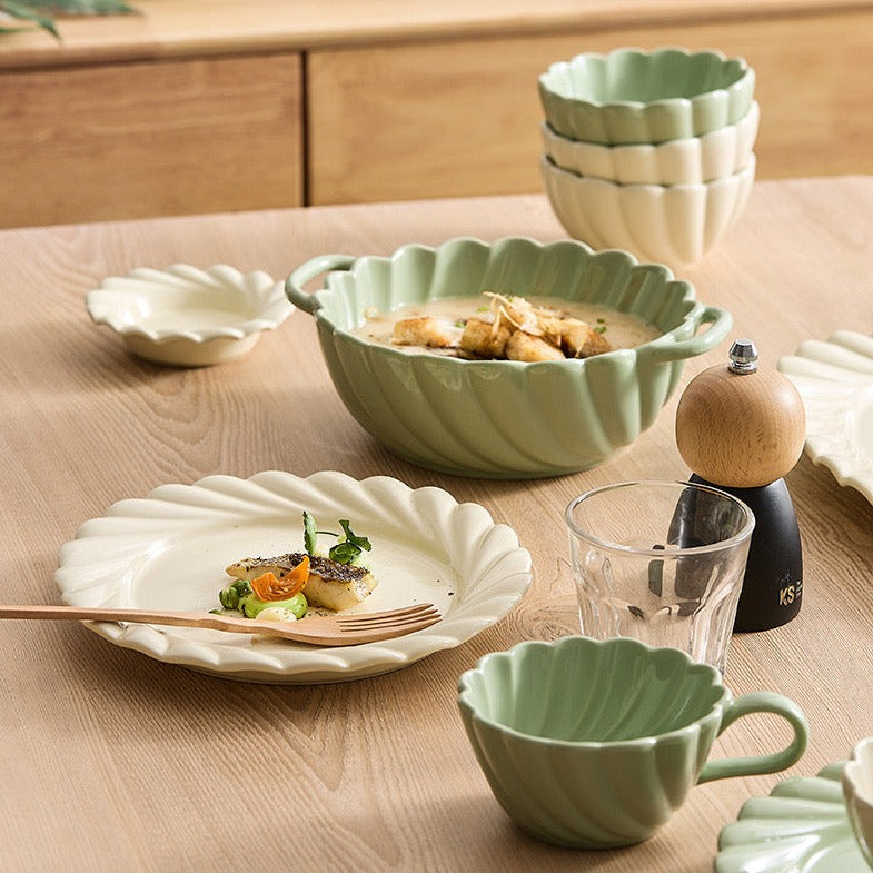 Swirl Edge Cup & Saucer Set