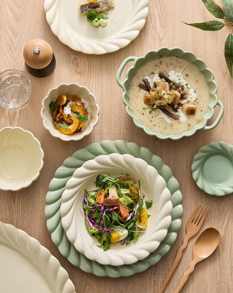 Swirl Edge Ceramic Bowl