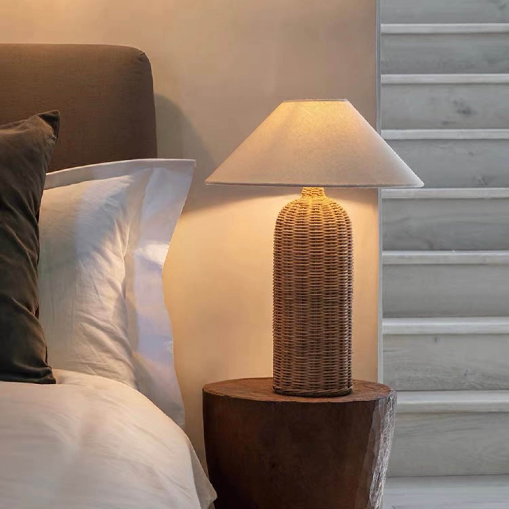REIDI Pillar Rattan Table Lamp