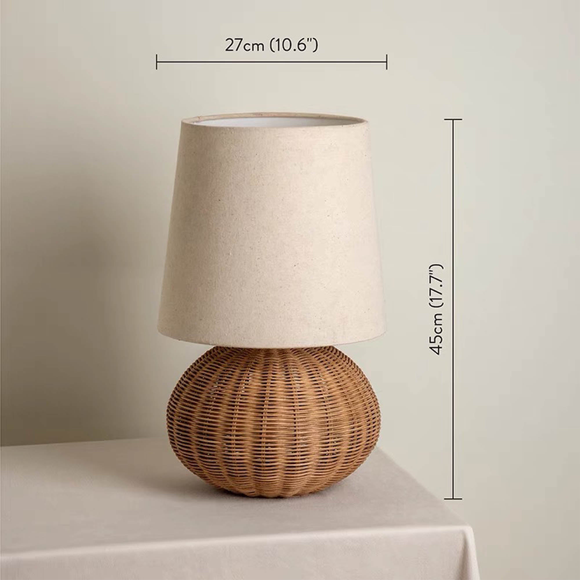 REIDI Oval Rattan Table Lamp