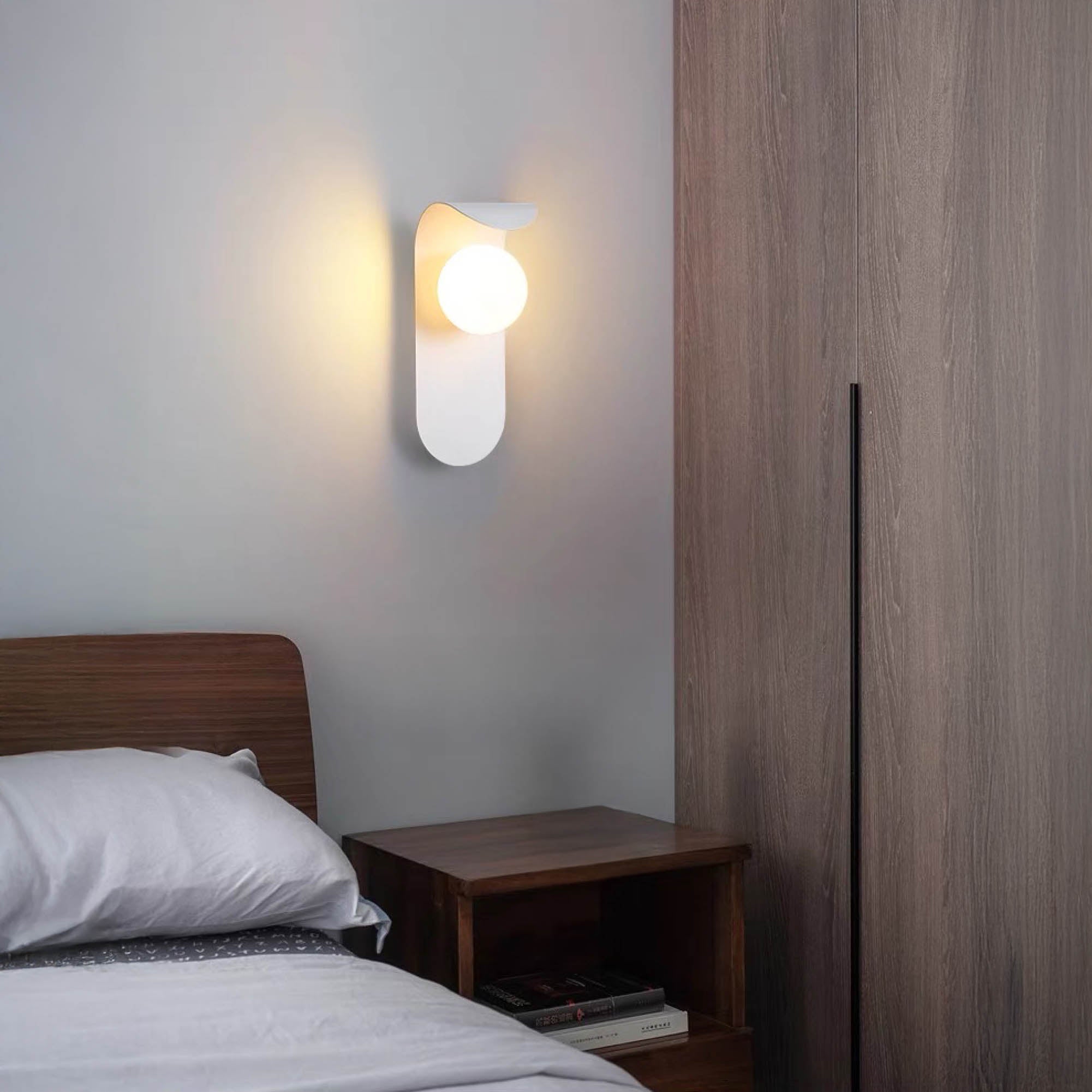 VOLL Wall Light