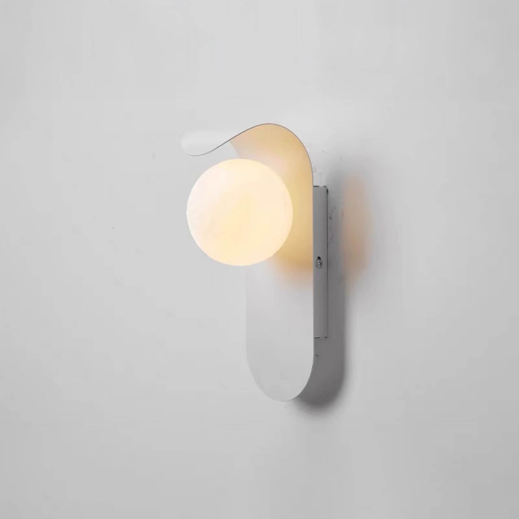 VOLL Wall Light
