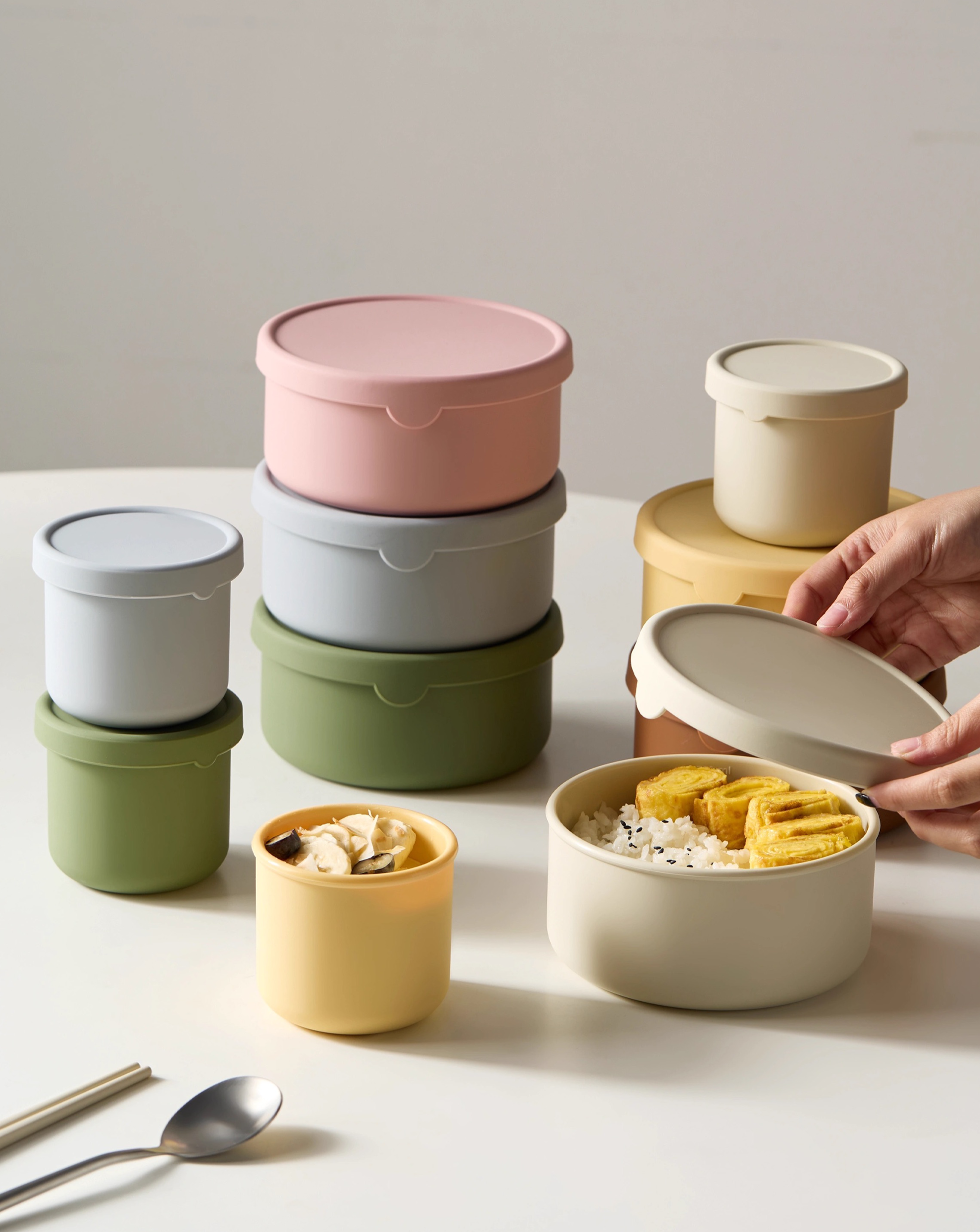 Medium Food Container