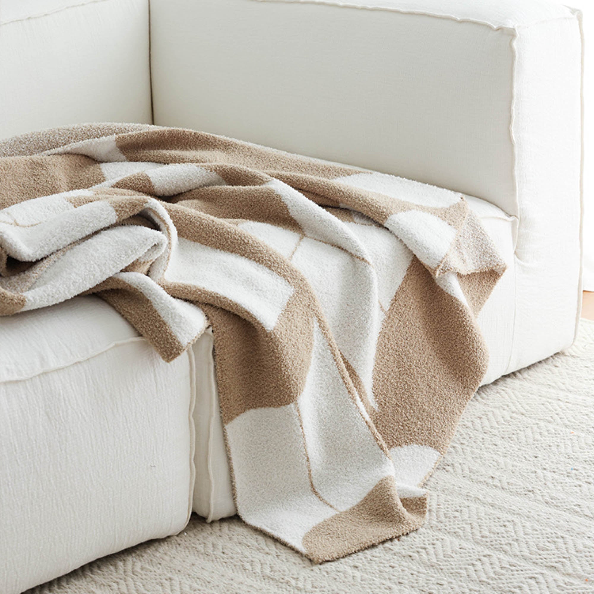 ELLA Knitted Throw
