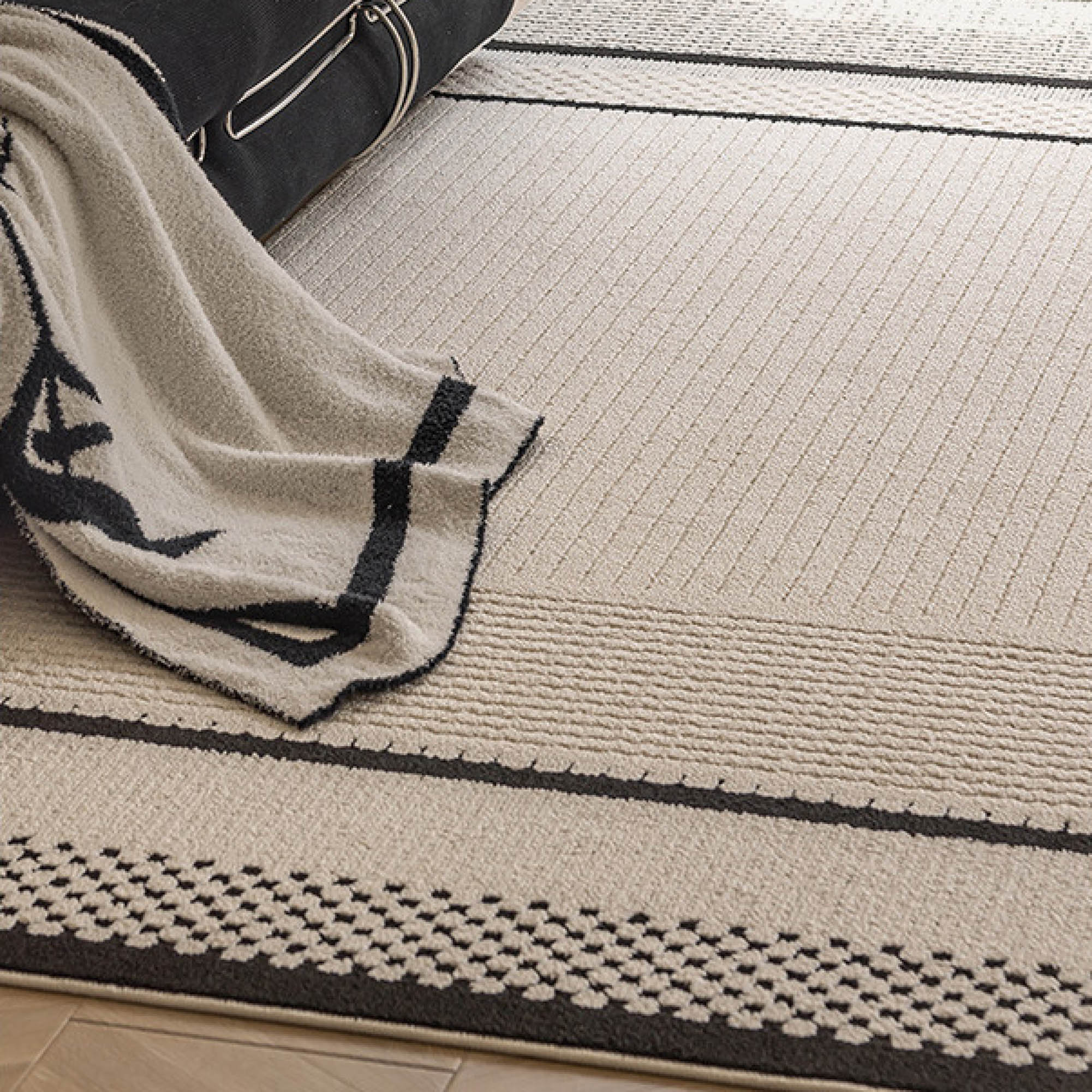 MEGEL Textured Rug