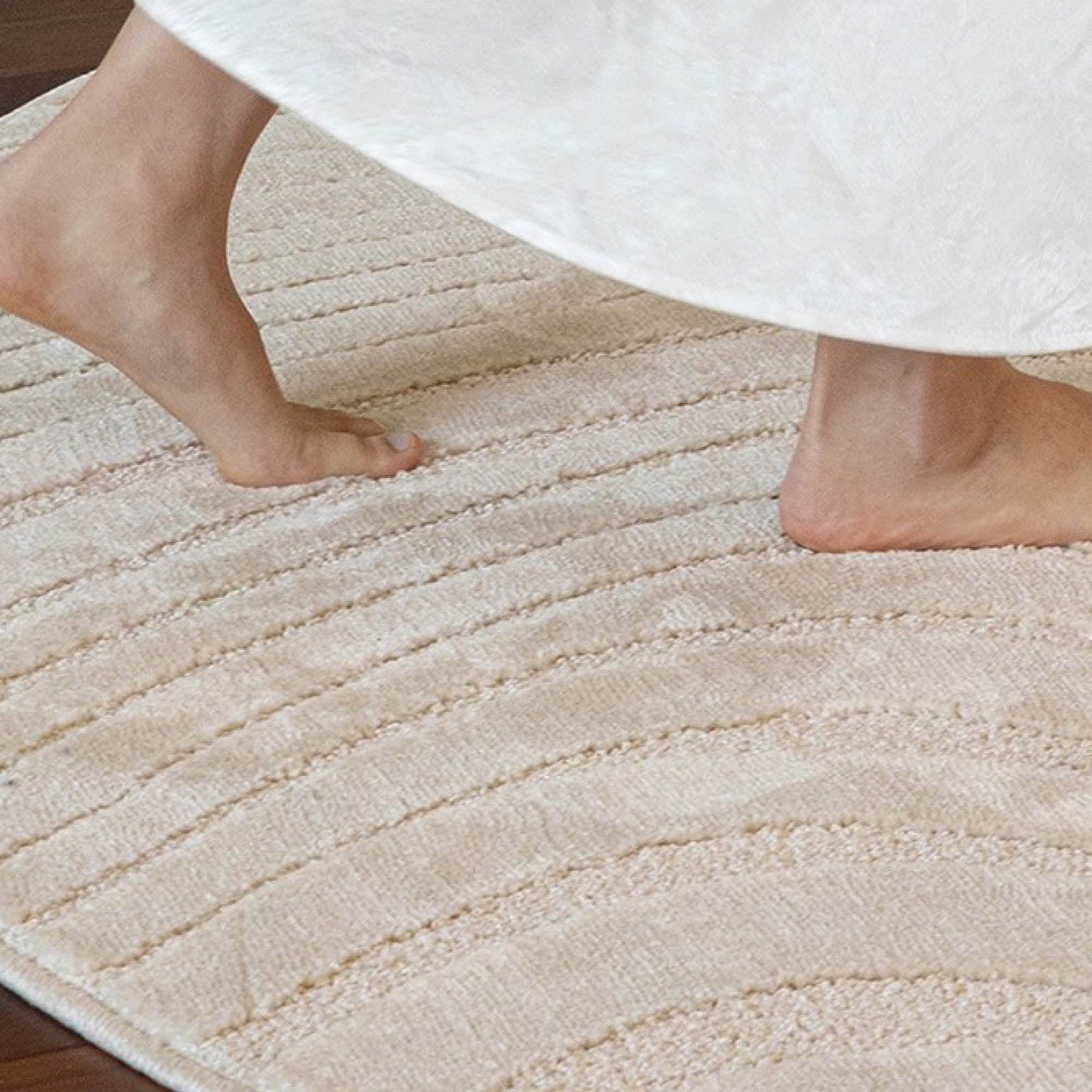 ANYA Textured Rug