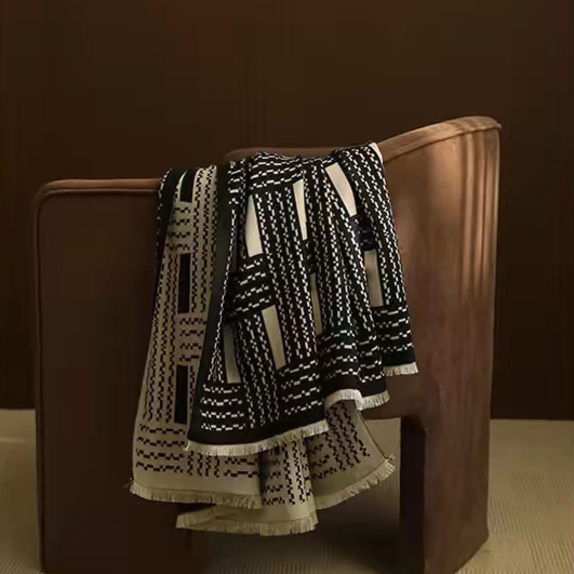 Black and White Rectangular Grid Print Throw