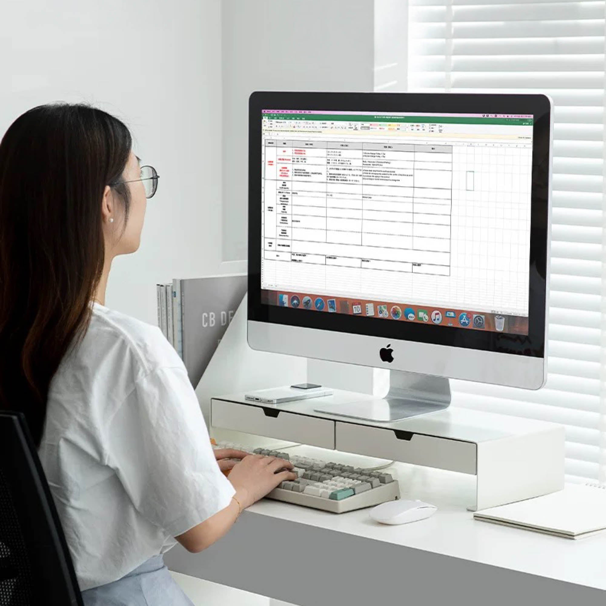 Storage Drawer Workstation