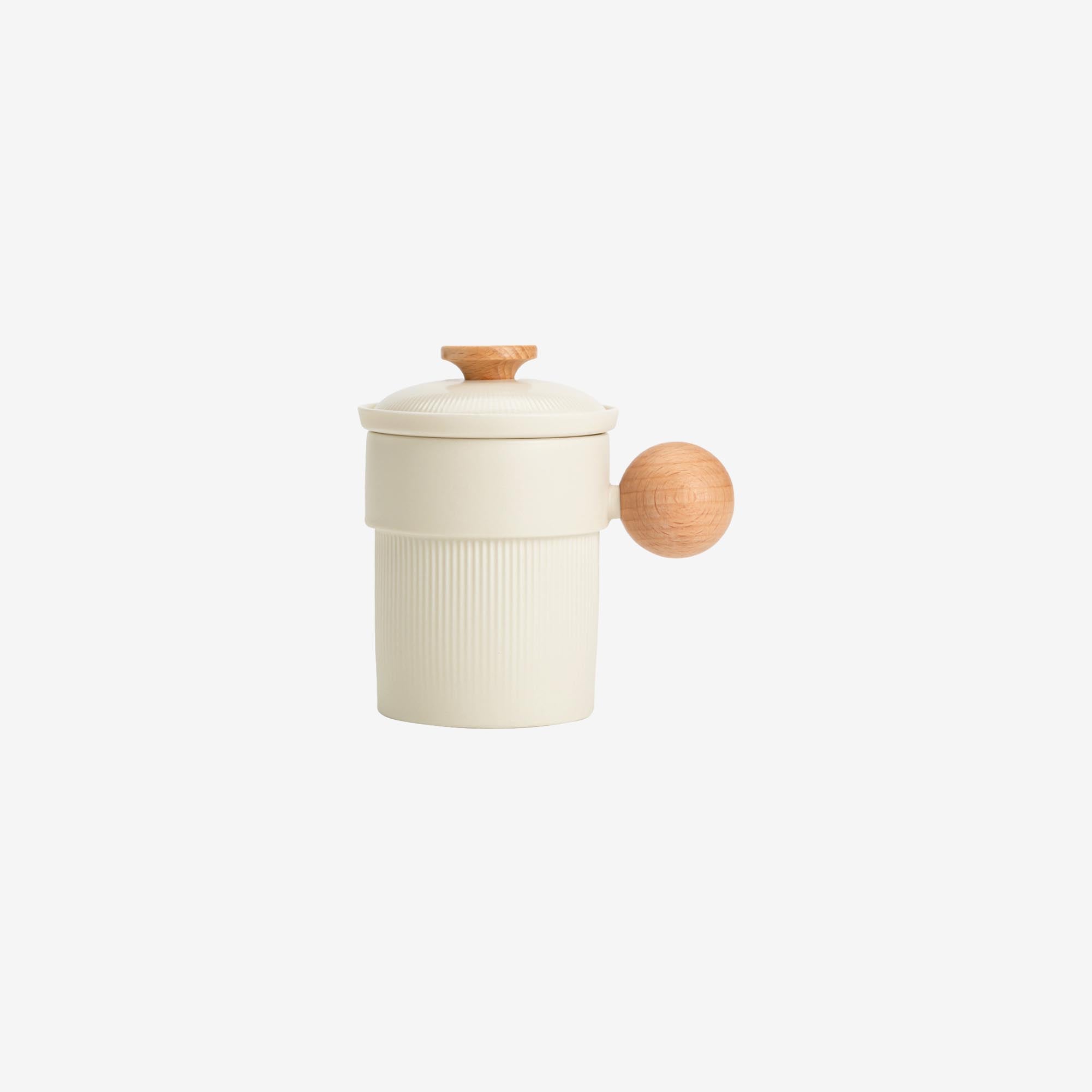 Tea Brewing Mug with Wooden Handle