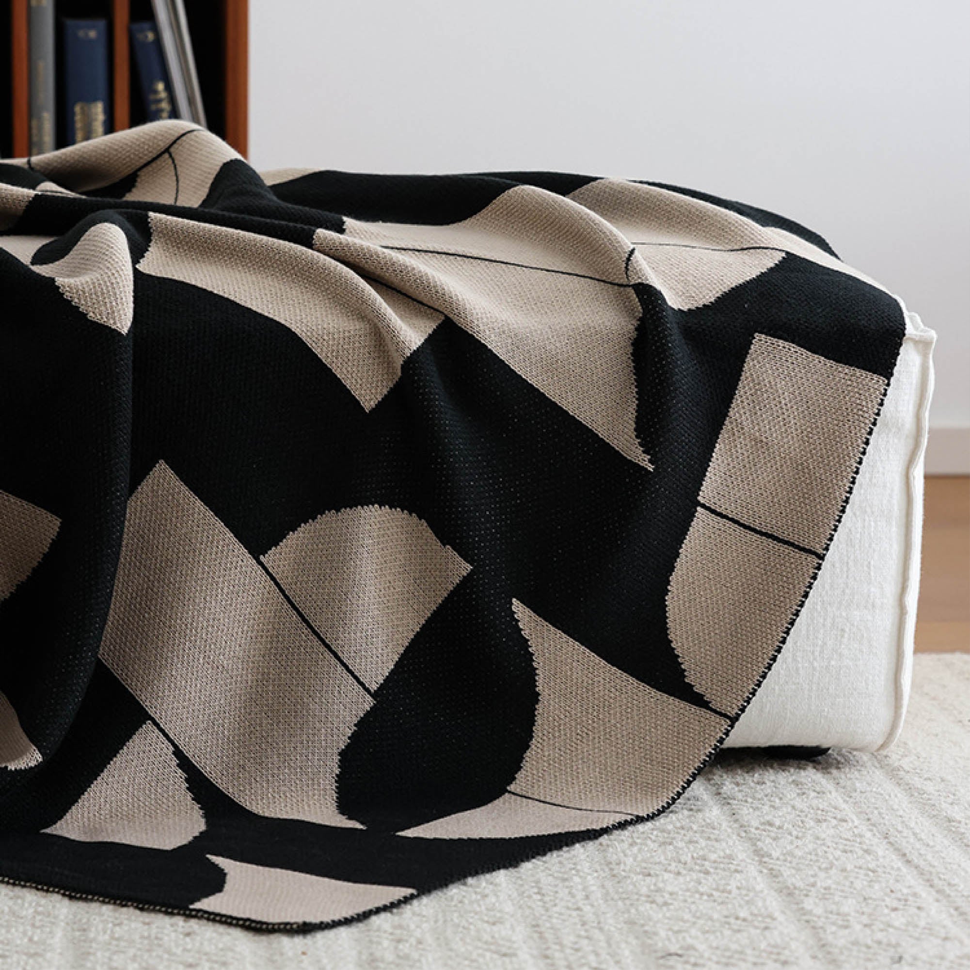 ELLA Knitted Throw