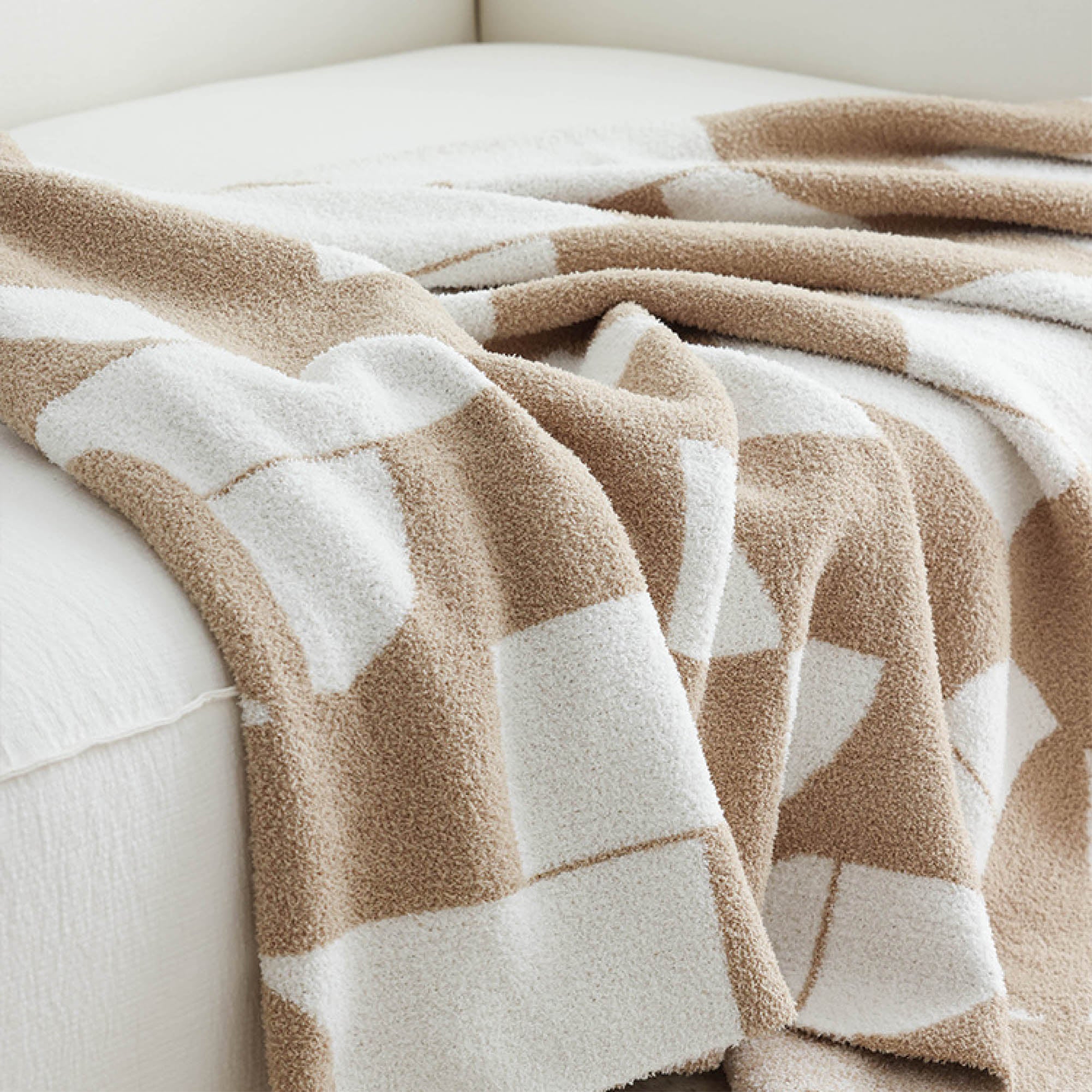 ELLA Knitted Throw