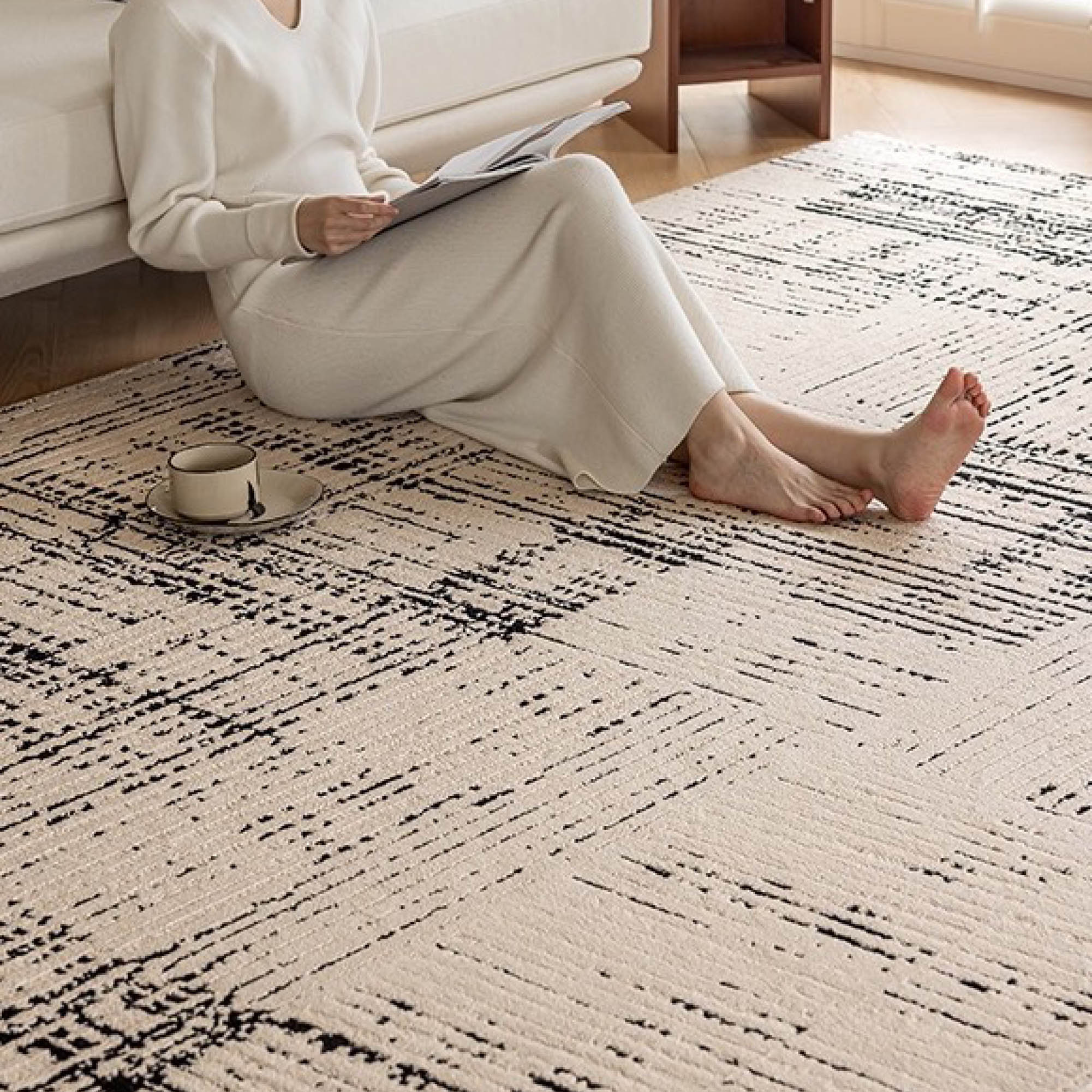 ODAMI Textured Rug