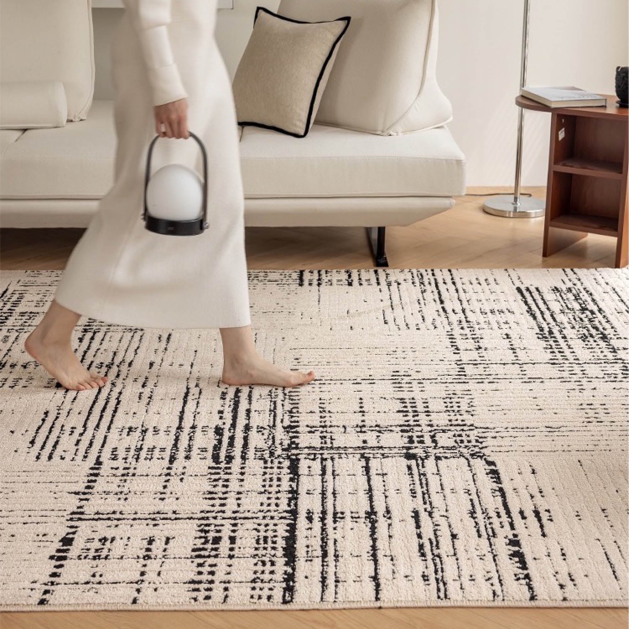 ODAMI Textured Rug