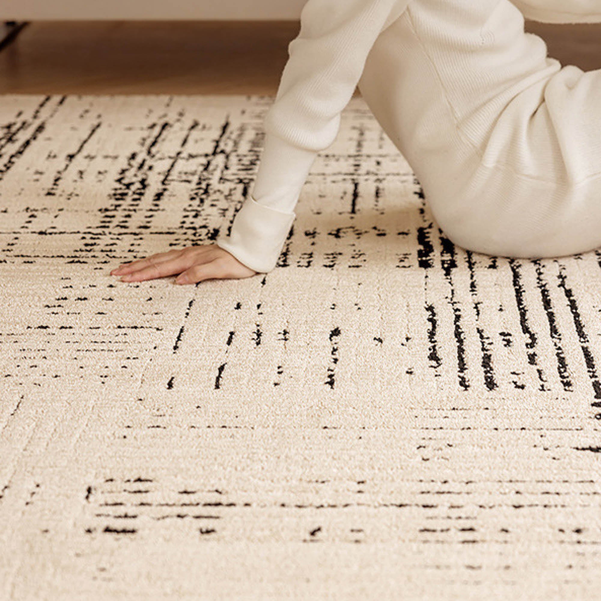 ODAMI Textured Rug