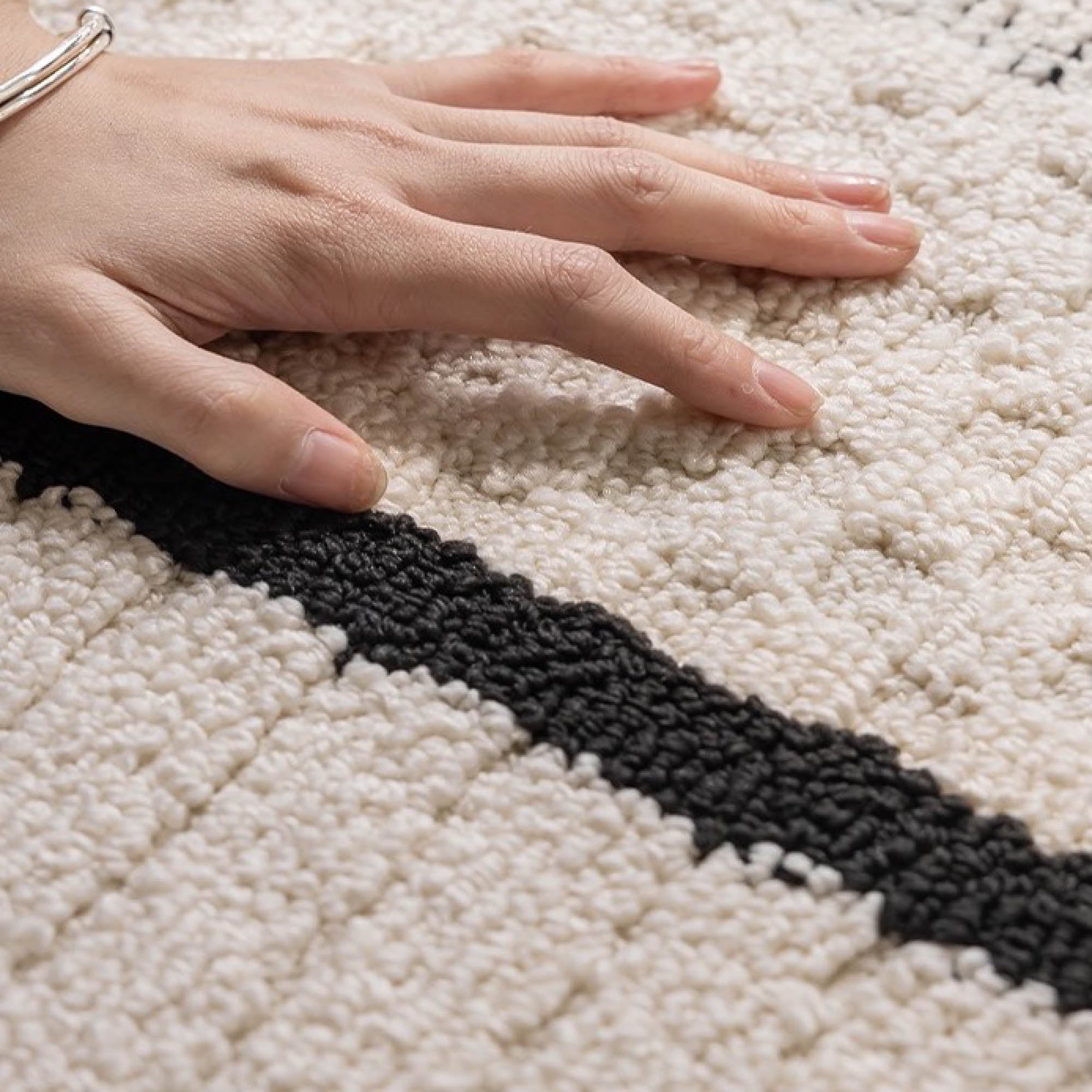 MEGEL Textured Rug